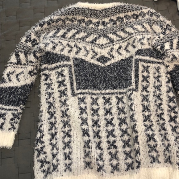 Urban Outfitters Oversized Cardigan - Picture 5 of 6